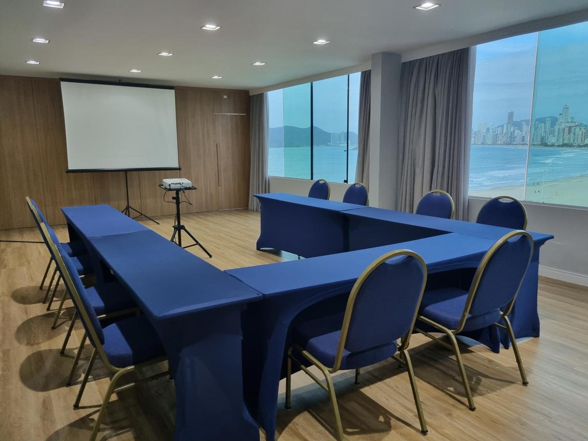 Marambaia E Convencoes Hotel
